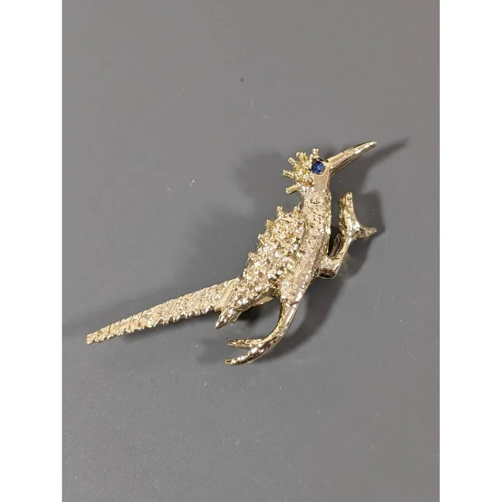 Vintage Gold Tone Road‎ Runner Brooch Pin Blue Rhinestone